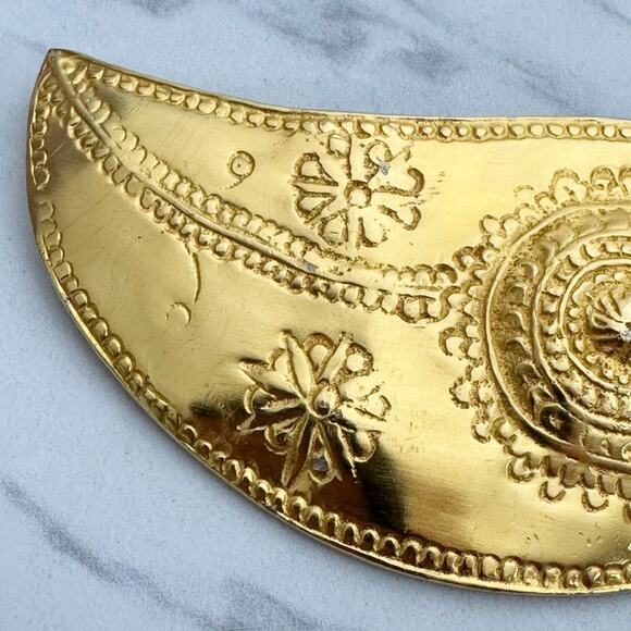 Vintage Gold Tone Two Piece Interlocking Belt Buckle Embossed Medallion Crescent main image 13